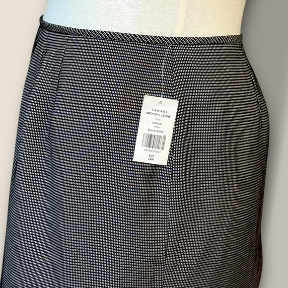 Tahari Arthur S Levine Casual Pencil Skirt Houndstooth Plus Size 24W Black White - Picture 7 of 14